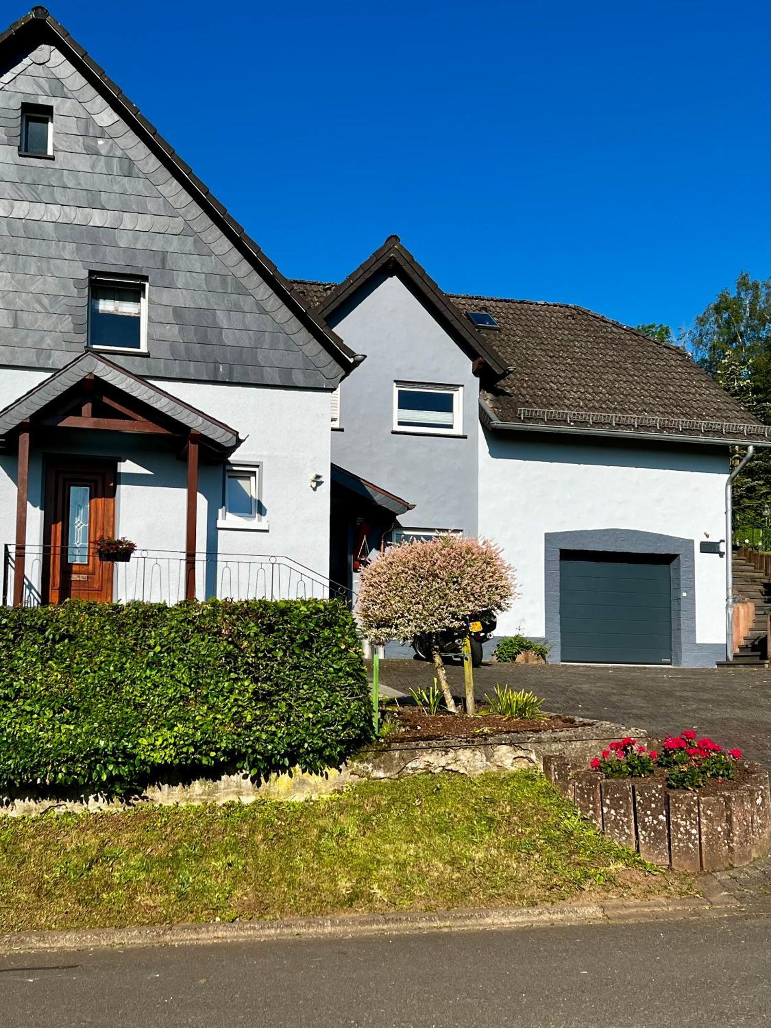 Deine-Eifel-Ferienwohnung Feusdorf Екстериор снимка