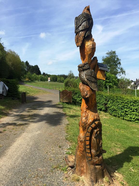 Deine-Eifel-Ferienwohnung Feusdorf Екстериор снимка
